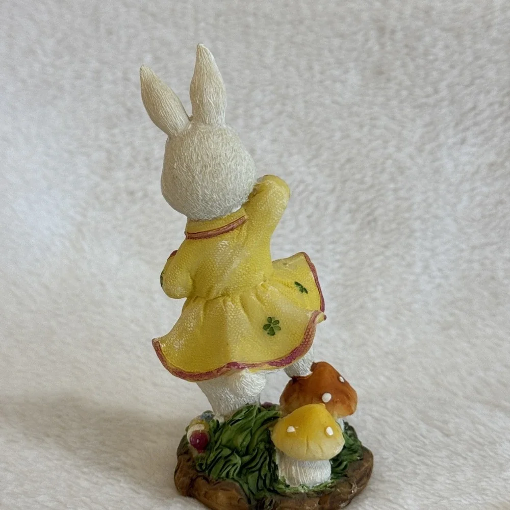 Bunny Gardens Backyard‎ Bunnies Limited Ed Rabbit Figurine Yellow Dress 4.75